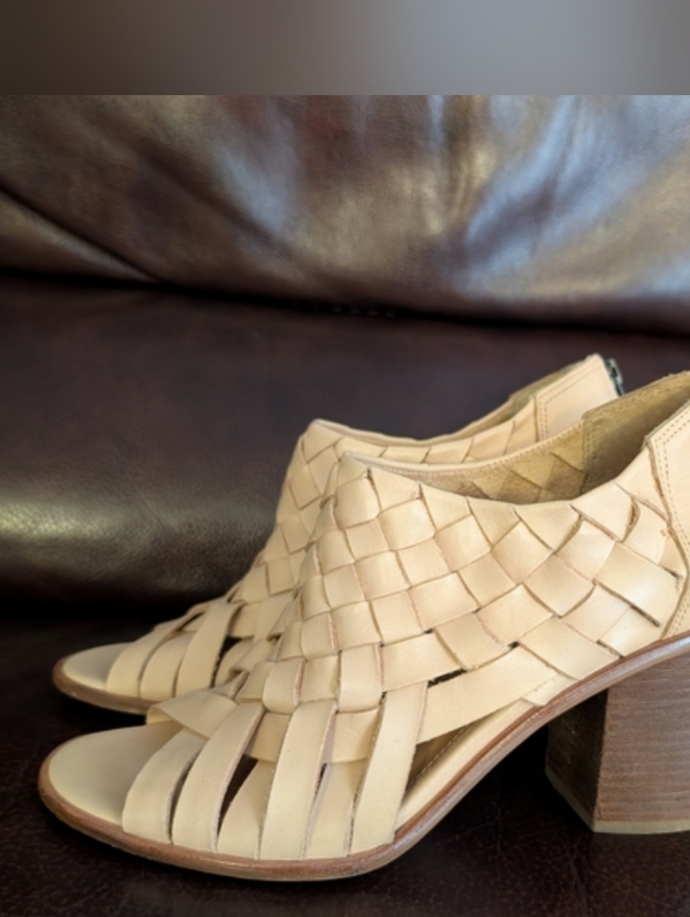 ❤️ 4/$60 Corso Como Cream Woven Sandals❤️4 for $60 ❤️